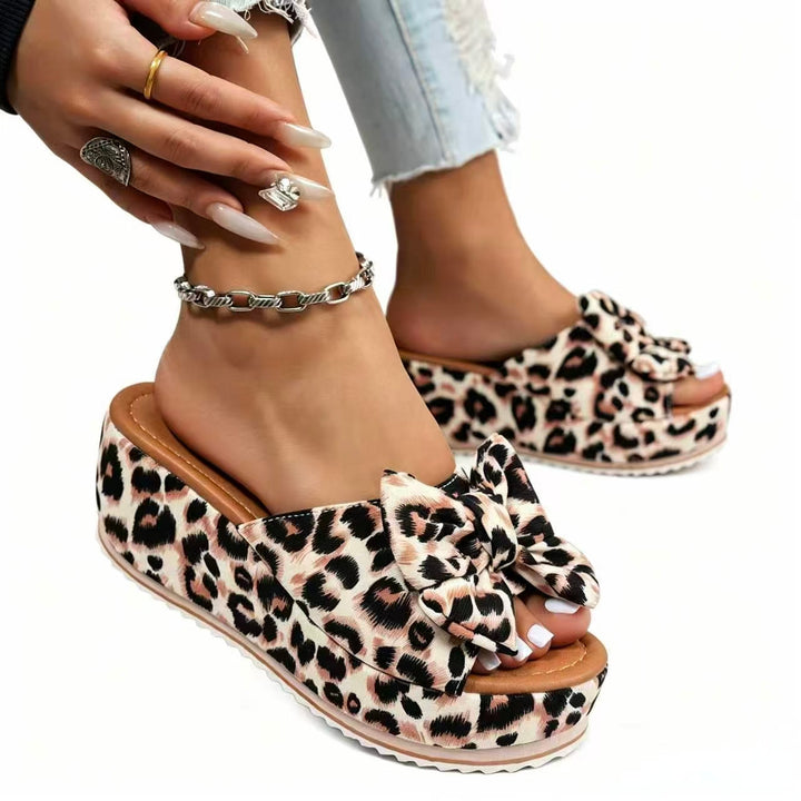 SUNKISSEDSTEP Women’s Floral Bow Platform Wedge Slides