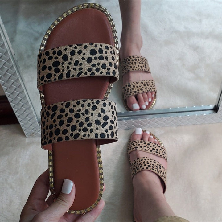 SUNKISSEDSTEP Women’s Mia Leopard Flat Slides