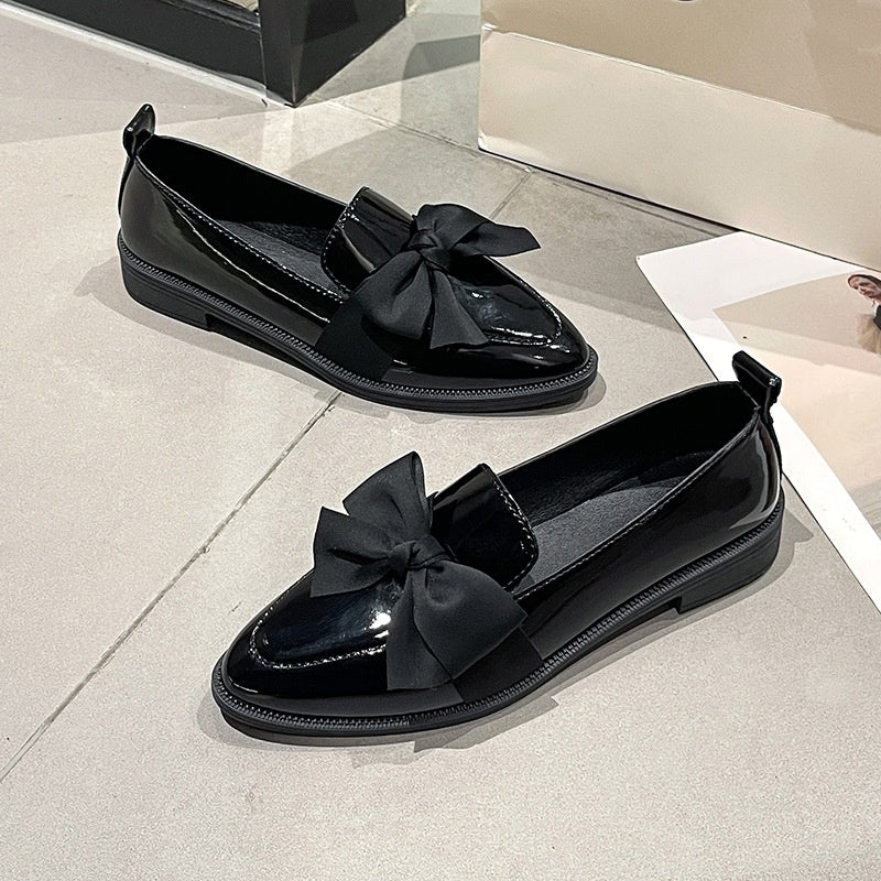 Bow Pointed Toe Loafers