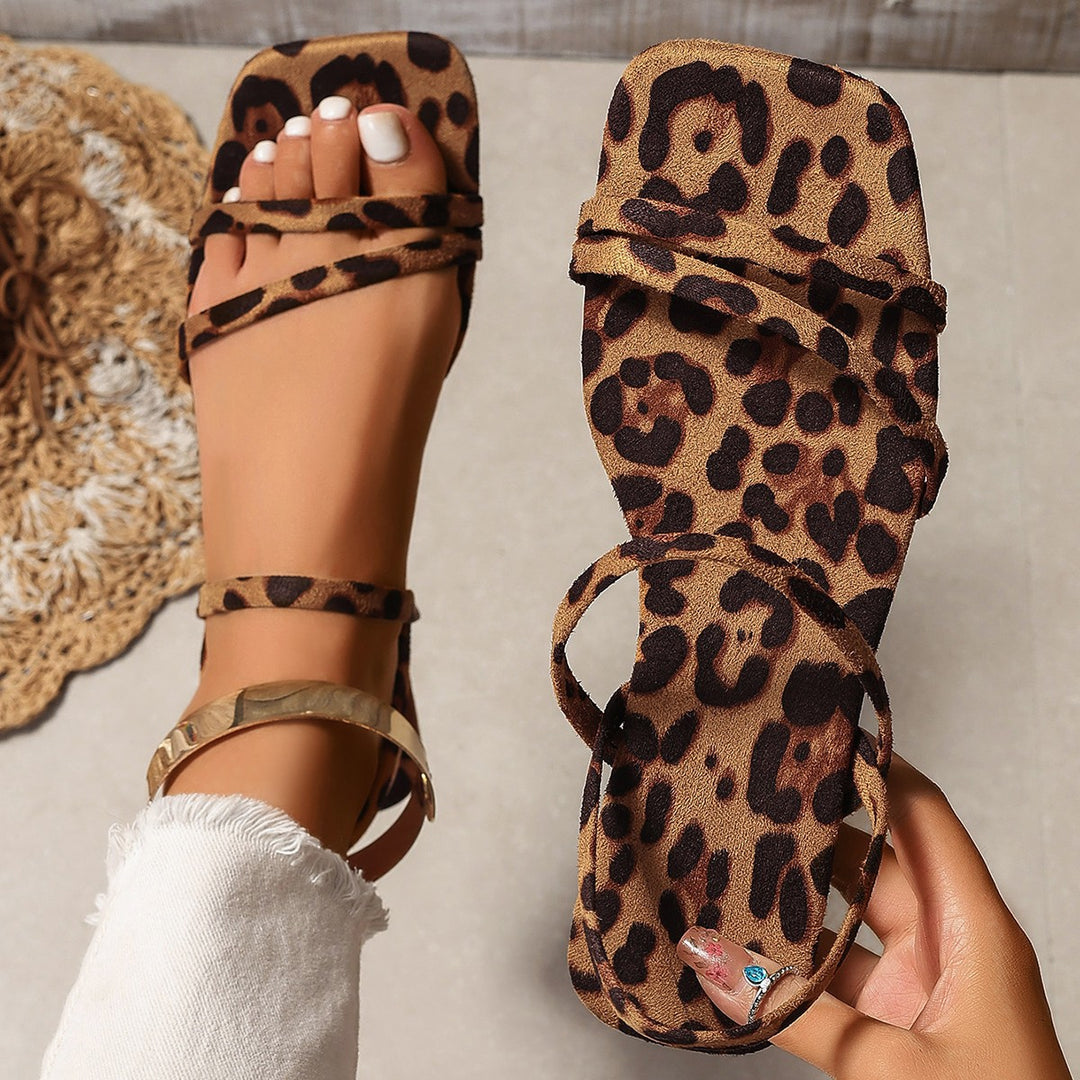 SUNKISSEDSTEP Women’s Livia Leopard Flat Sandals
