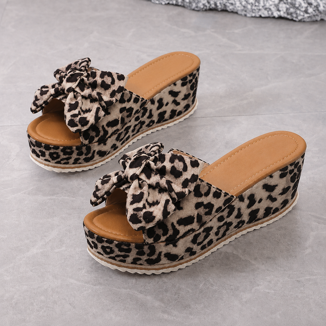 SUNKISSEDSTEP Women’s Bella Bow Platform Slides