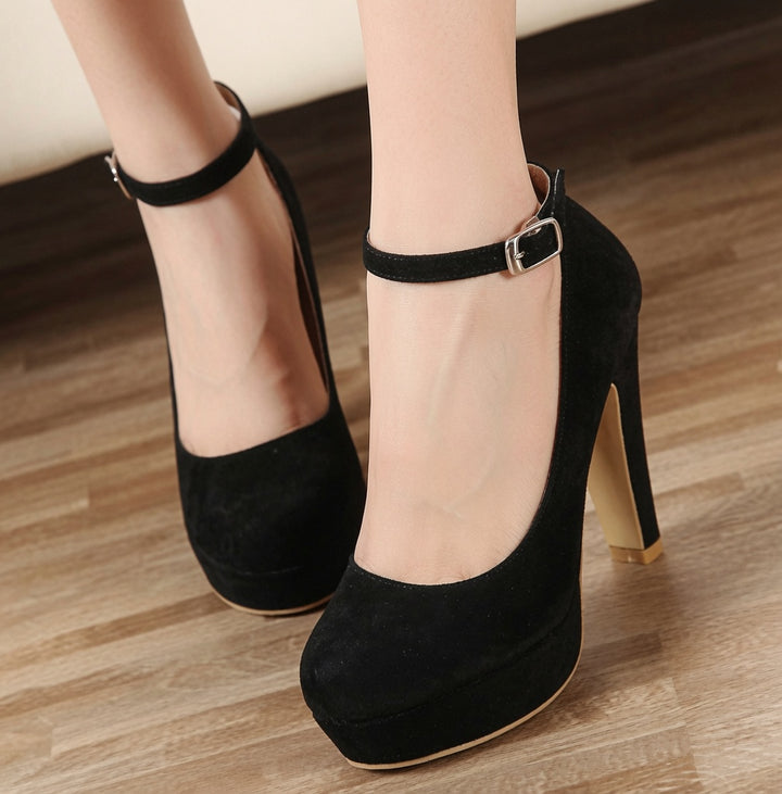 Elegant Hollow Pointed Toe Slingback Heels